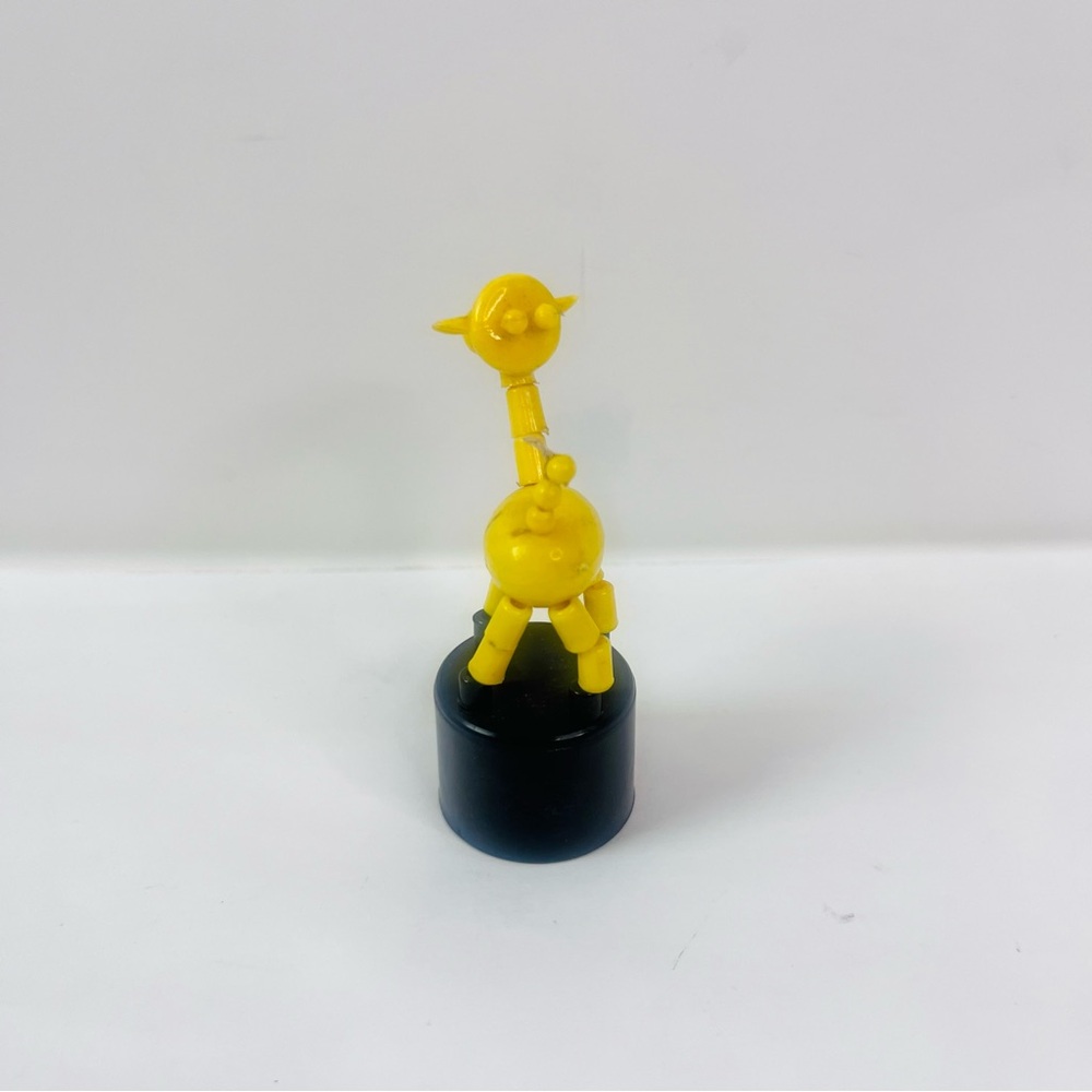 Vintage 1970s Yellow Cow Puppet Toy Made in Hong Kong Hard Plastic - Picture 5 of 8